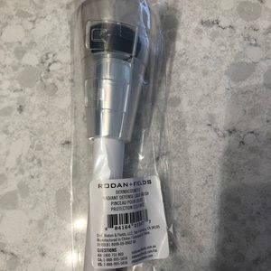 Rodan + Fields radiant defense brush